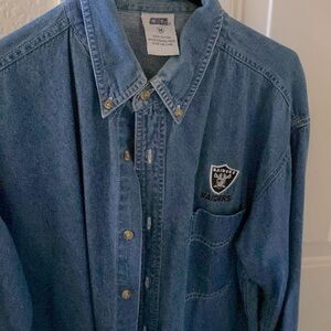 Raiders denim men’s shirt in great condition!